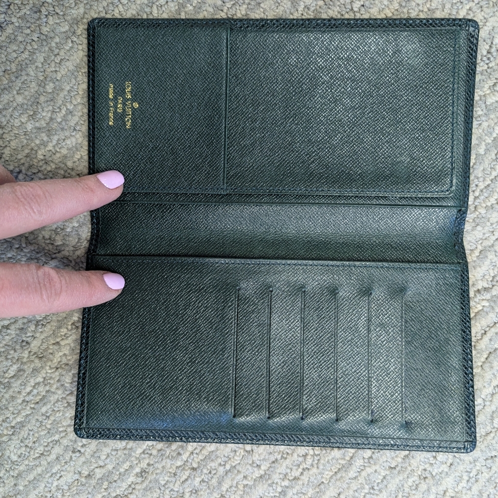 Dark Green LV TAIGA Textured Leather Check Book Wallet - Picture 9 of 12